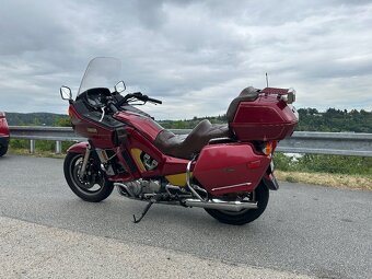 Yamaha XVZ 1200 Venture - 10