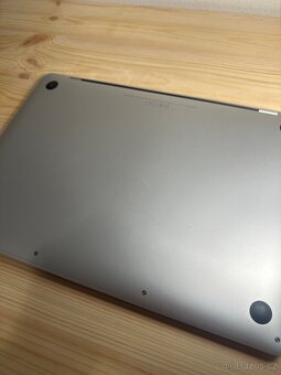 Apple MacBook Pro 2017 256GB i5 8GB RAM - 10