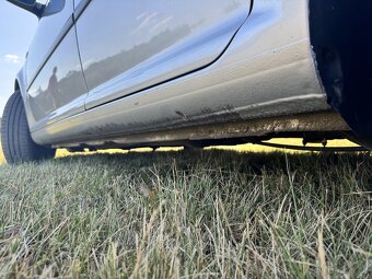 Volkswagen Golf - 10