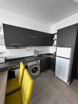 Sluneční studiový apartmán v eko-wellness resortu na Cypru - 10