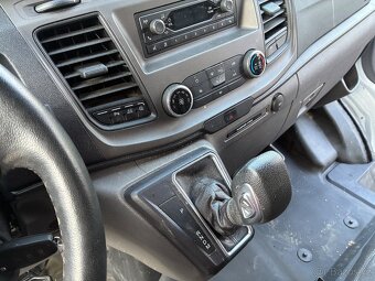 Ford Transit 2.0 TDCi r.v.2022 AUTOMAT 96 kW ZATOPENÝ - 10