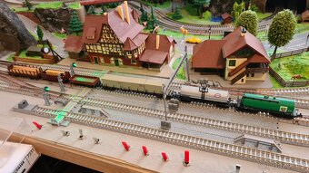 Vláčky N - vagónky ROCO - 10