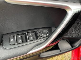 Kia Ceed SW 1.5 T-GDI - 10