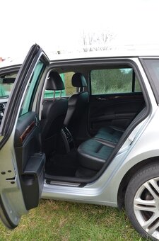 Škoda Superb II Combi, 2.0 TDI 125kw DSG, r.v. 2011 - 10