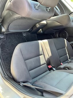 Prodám Hondu Civic 1.8 i-vtec po facelift - 10