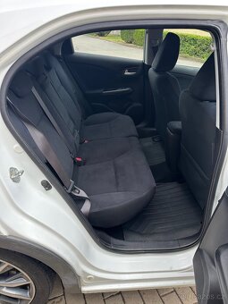 Honda Civic 1.6 i-DTEC model 2014 - 10
