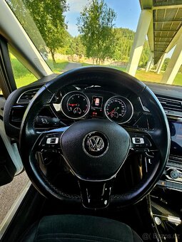 W touran Highline 7mist k sezení 110kW 2019 - 10