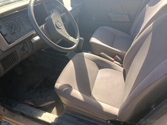 Škoda Favorit r. v. 1990 + druhý skelet auta zdarma - 10