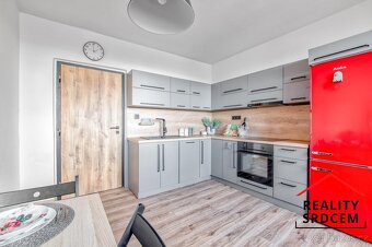 Prodej krásného bytu v os. vlastnictví 3+1 s lodžií, 69,1 m2 - 10