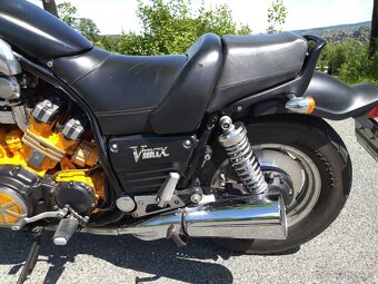 Yamaha vmax - 10