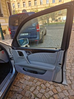 Mercedes E430 - 10