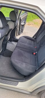 Honda Civic 1.8i Sport 6kvalt - 10