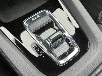 Škoda Octavia 2.0TSI 140KW SPORTLINE DSG 4x4 - 10