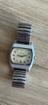 Mechanické hodinky Raketa TV - 10