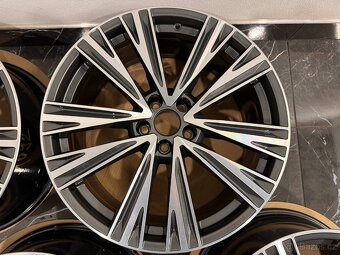 original audi a6 4k r20 s line 4K0601025J - 10