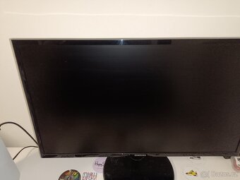 Prodám kompletní herní sestavu PlayStation 5 s mechanikou - 10