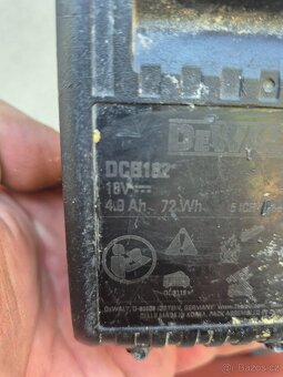aku vrtačka DeWALT DCD709+akumulátor, baterie DeWALT DCB182 - 10