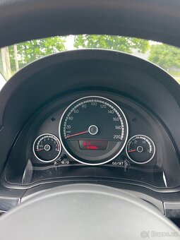 VW UP 1.0 Benzín-CNG - 10