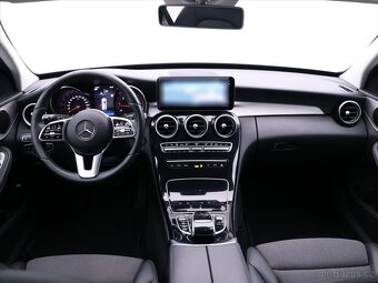 Mercedes-Benz Třídy C 2,0 300d 4Matic Avantgarde DPH (2019) - 10