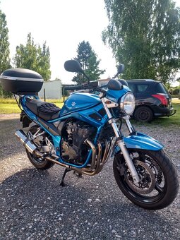 Suzuki Bandit 650 - 10