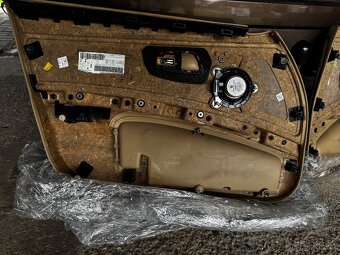 Bmw e90 kompletní interiér. - 10