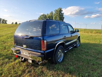 Chevrolet , Tahoe GMC - 10