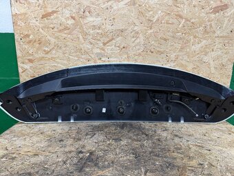 TŘETÍ BRZDOVÉ SVĚTLO SE SPOJLEREM LAND ROVER DISCOVERY SPORT - 10