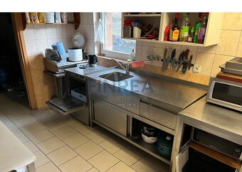 Prodej rodinného domu 5+1 s hospodou, Český Jiřetín, okr. Mo - 10