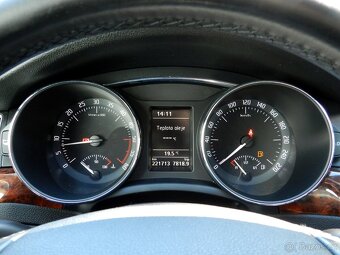 Škoda Superb combi 2.0 TDi 125 kW r.v. 2011 - 10
