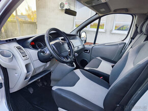 Renault Trafic Minibus - 10