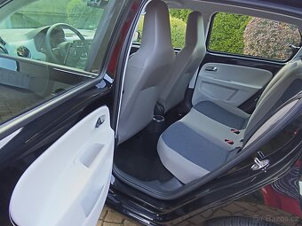 VW UP 1.0 benzín 44kw, rok 2016, 70000km - 10
