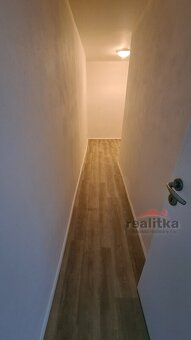 Pronájem bytu 90 m2, 3+1 se zahradou v rodinném domě, Hněvoš - 10