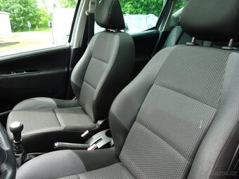 Peugeot 207 1,6 HDI - 10