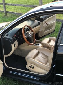 Volkswagen Passat 4.0i W8 - 10