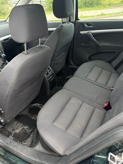 Škoda Octavia 1.6 FSI - 10