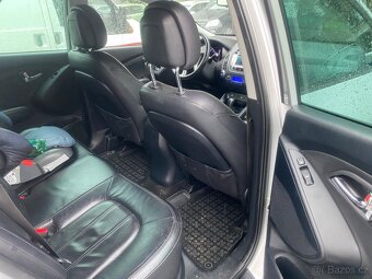 Hyundai IX35 2.0crdi 135 kw automat - 10