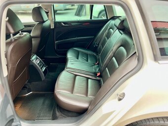 Škoda Superb 2,0 TDi L&K DSG PANORAMA  / 2013 - 10