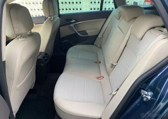 Opel Insignia 2.0CDTi 4x4 COSMO KŮŽE KLIMA manuál 118 kw - 10