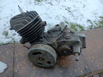 ČZ 98 125 A,B,C,T, 125,150 C - 10