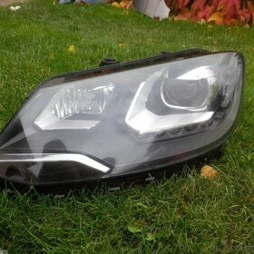 svetla leve prave xenony vw sharan levy pravy 10- 7N 033 034 - 10