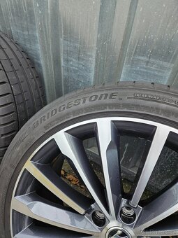 Letní alu kola Trinity 19" Škoda Superb L&K 235/40 R19 - 10