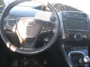TOYOTA VERSO,1.6,97KW,BENZÍN,PARKOVACÍ KAMERA,SERVISKA - 10