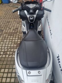 Kymco DownTown 300 - 10