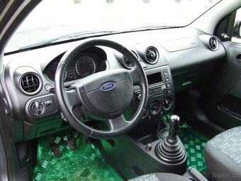Prodám Ford Fiesta Mk5 1.25 55kw 2004 3dv - 10