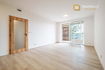 Pronájem bytu 4+kk s terasou, Hradec Králové, ul. Přemyslova - 10