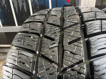 205/55R16 zimní pneu alu VW 7x16 5x112 ET45 Passat B6 B7 - 10