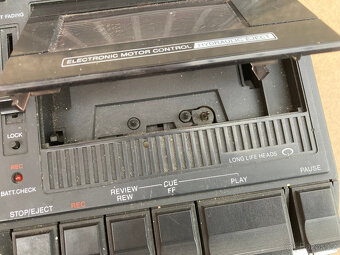 Magnetofon kazetový přenosný PHILIPS N 2235 za 1.000 kč - 10