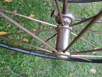 Starožitný kočárek pro miminko č.  633 - 10