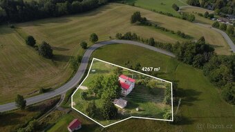 Prodej stavebního pozemku s rodinným domem v Javornici - 10