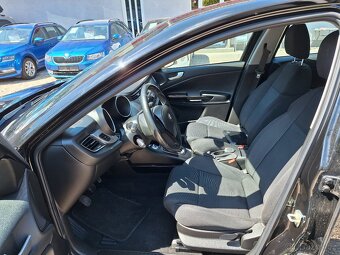 Alfa Romeo Giulietta 1.6 MJTd 77KW S.Kniha - 10